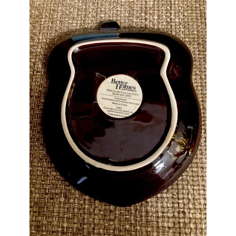 Fall Thanksgiving Harvest Stoneware Acorn Plate 2011 Better Homes & Gardens EUC!
